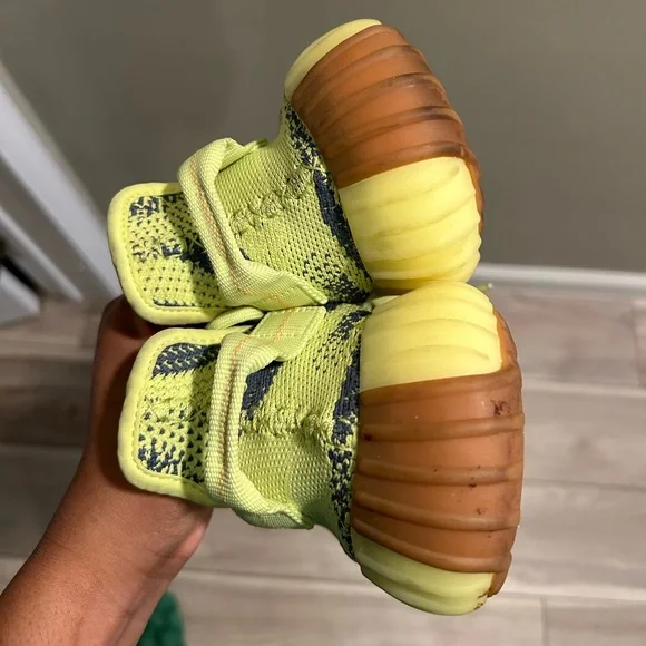 Yeezy boost 350 - Picture 3 of 6